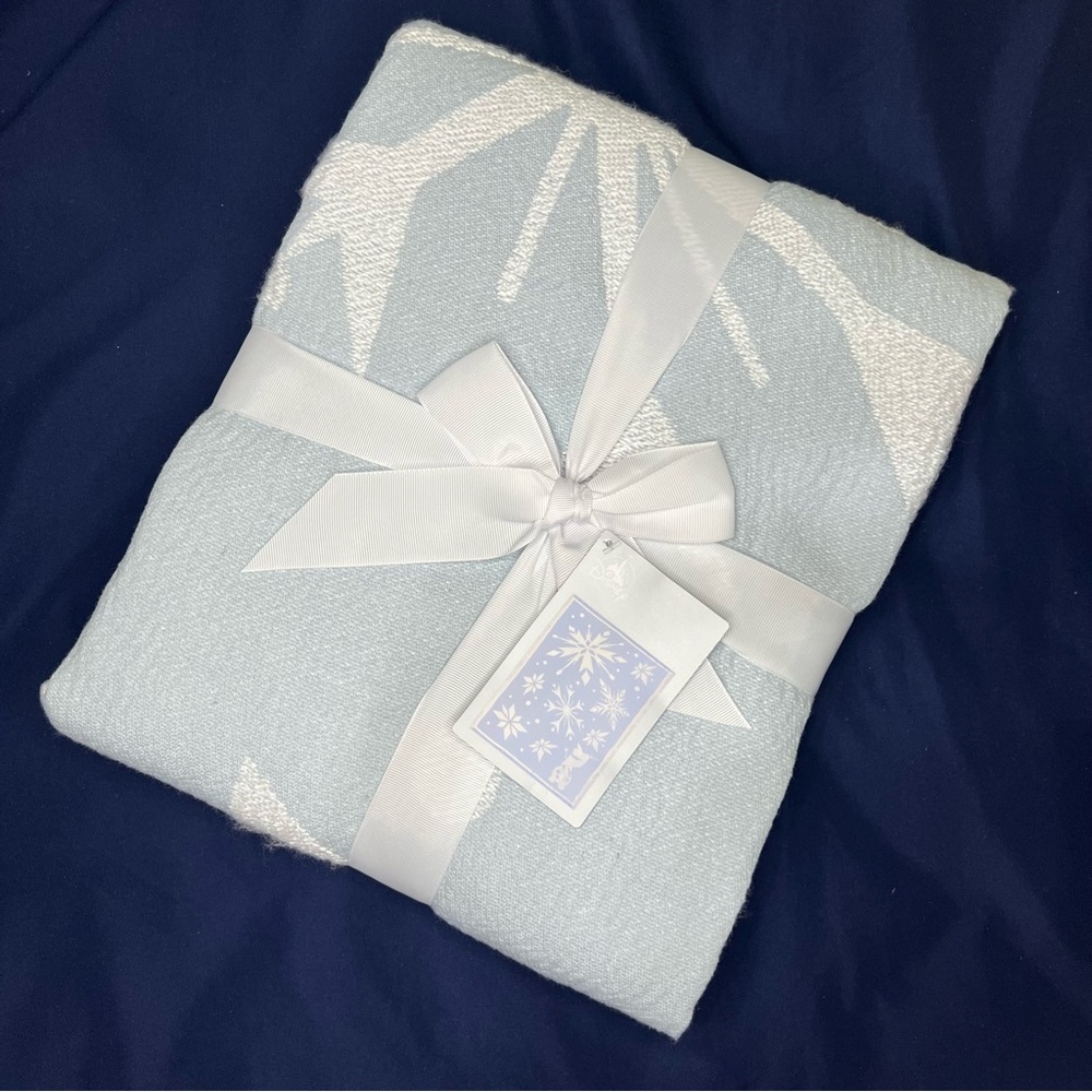 Disney Parks Frozen Olaf Plaid Manta Blanket Throw NWT